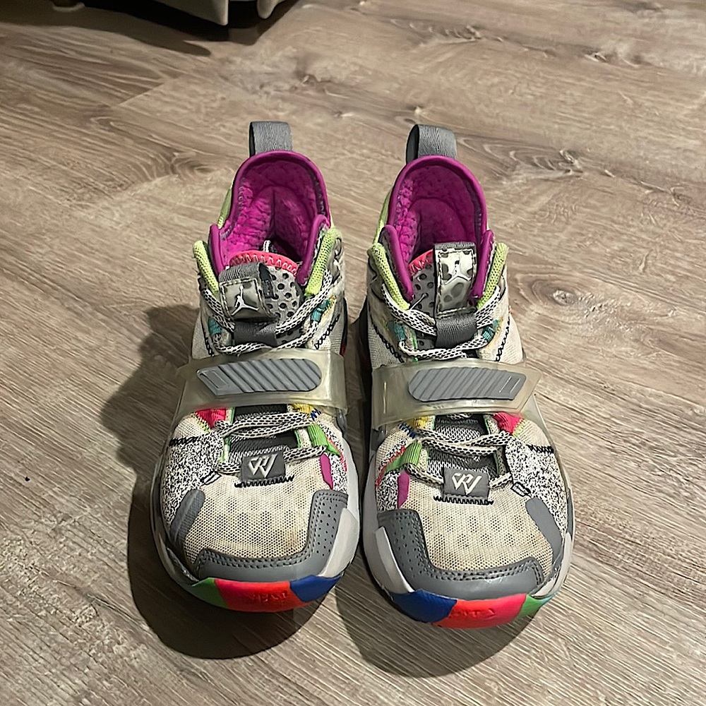 Nike Air Jordan Why Not Zer0.3 Zero Noise Size 4.5y CD5804 100